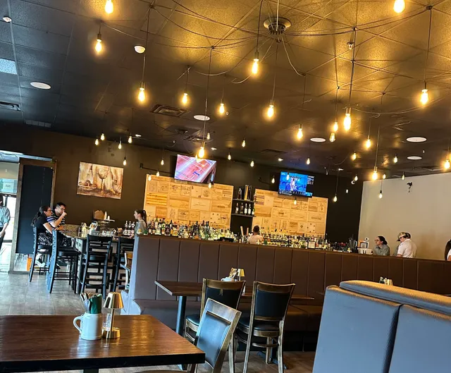 Daniel Gabor's Alpine Bar & Grill