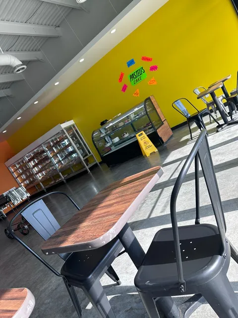 LA CREMA Y NATA PASTELERIA Y PANADERIA