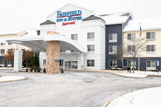 Fairfield by Marriott Inn & Suites Cleveland Avon