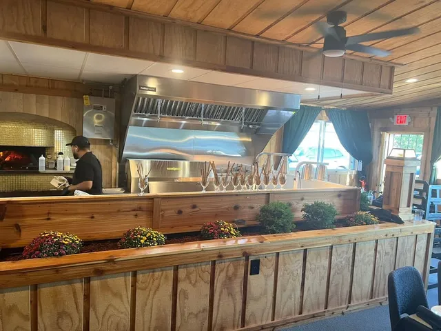 Pop's Uptown Supper Club