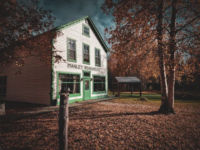 Manley Lodge and Roadhouse