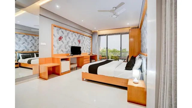 Super Townhouse Bhagvadar Porbandar Formerly Hotel Shiv Plaza