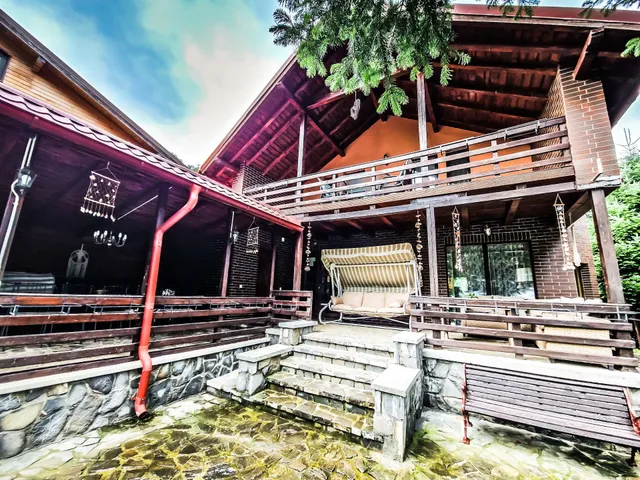 Cabana Casuta de Ciocolata