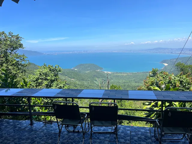 Cafe Phương Dung view Triệu đô ngắm Đà Nẵng