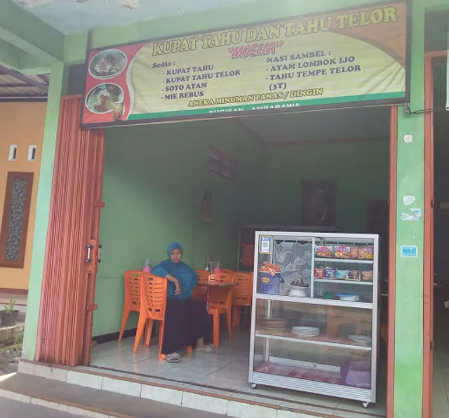 Tahu campur & tahu telor Pak Joko