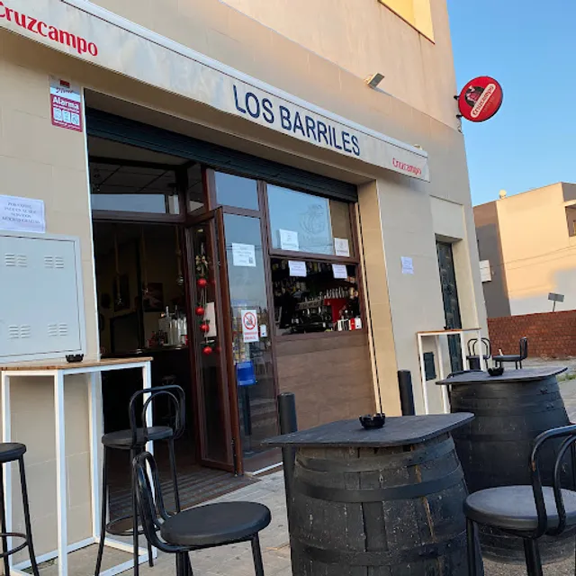 LOS BARRILES
