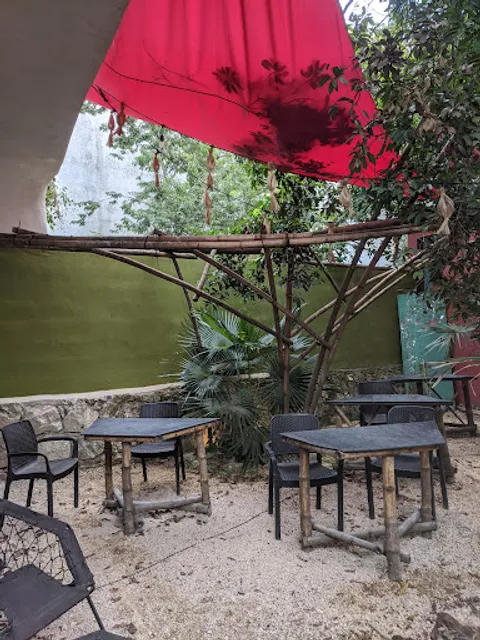 Guacamole club Art Park