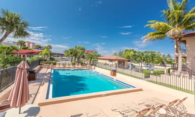 Manasota Key Condos - Waterfront Vacation Rentals