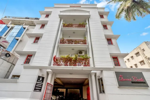 OYO Queen's Castle Near Sri Someshwara Swami Temple