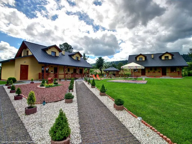 Pod Lipą Całoroczne Domki Apartamentowe