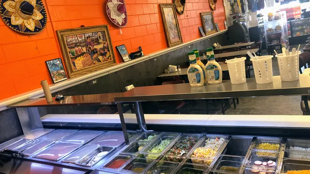 Tienda latina “EL PLEBE”