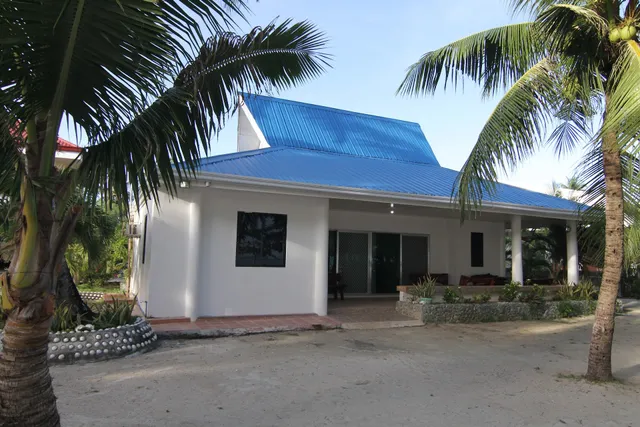 Costa Liz Island Resort