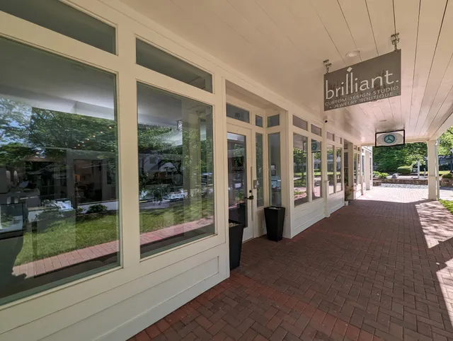 Brilliant Fine + Custom Jewelry