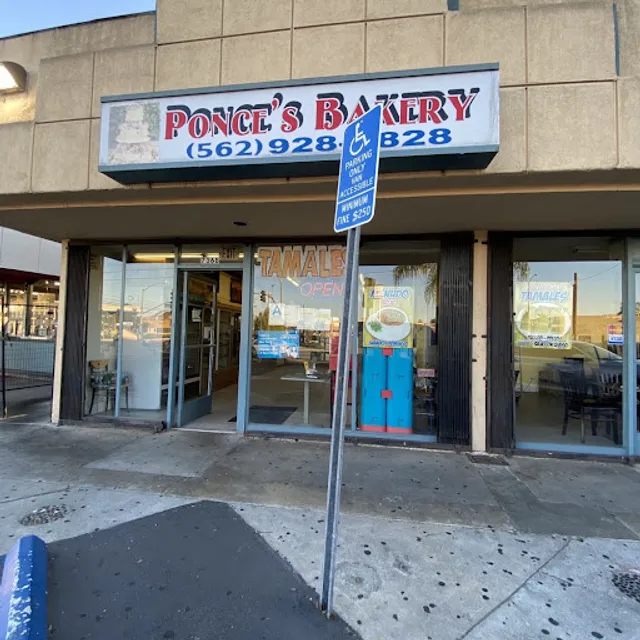 Ponce's Bakery