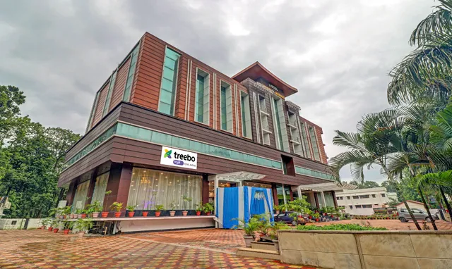 Treebo Premium Pearl Avenue Banquets And Lawn