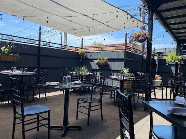 La Parra Restaurant & Bar