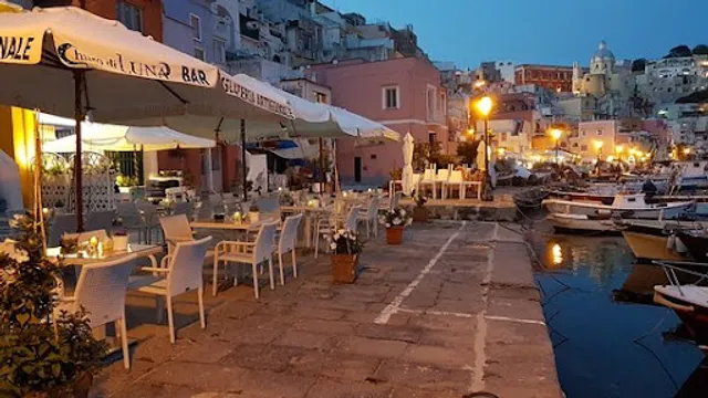 Chiaro di Luna cocktail Bar e Gelateria Artigianale