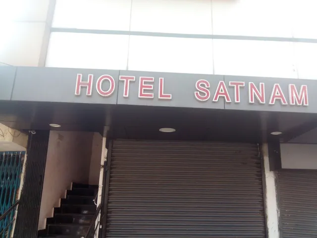 Hotel O Satnam