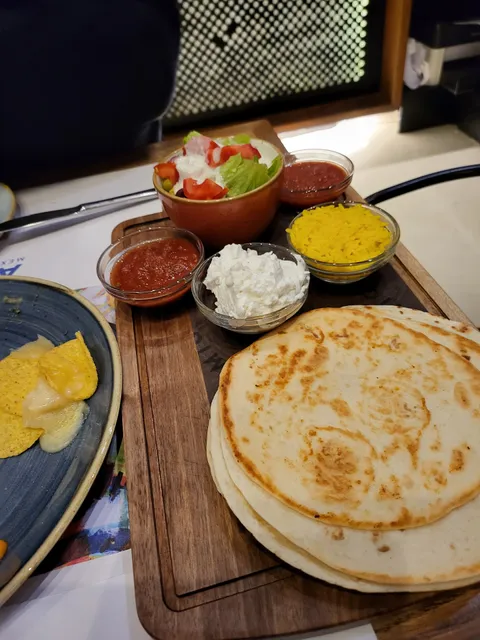 Amigos Mexican Restaurant & Bar