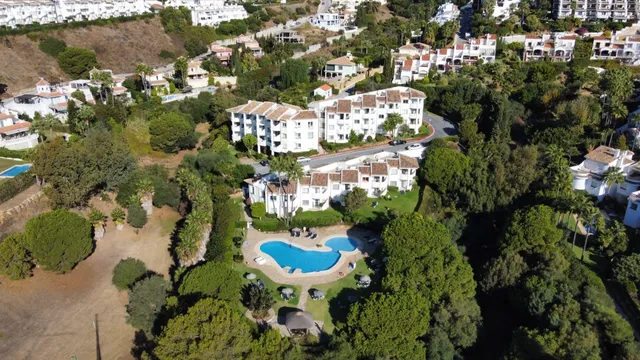 Calahonda - Apartment with Stunning Views