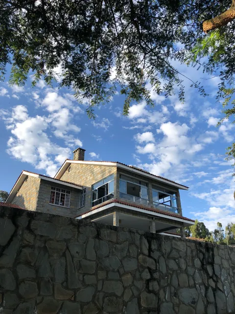 Villa Timu Lodge & Campsite