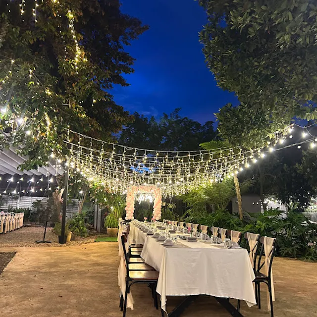 Gòn Garden BBQ & Ẩm Thực Đồng Bào Ê-Đê