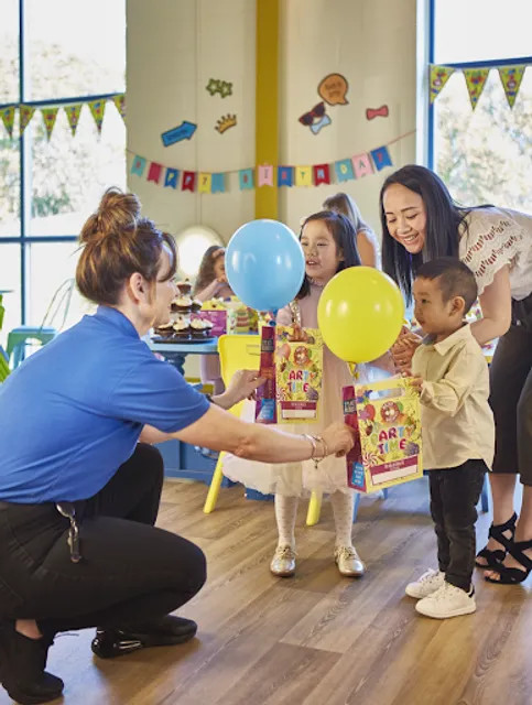 Ashley Hotel - Wacky Warehouse