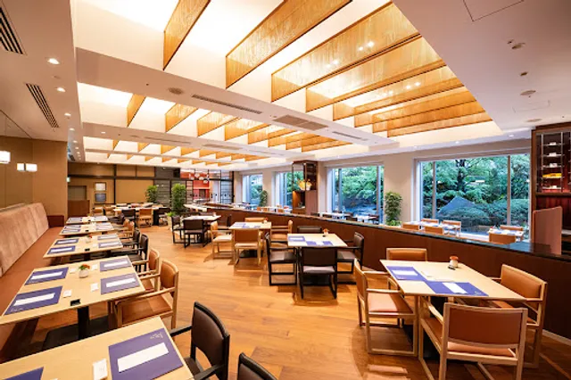 Garden Kitchen Caramelo