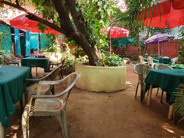 Venice Restaurant & Bar