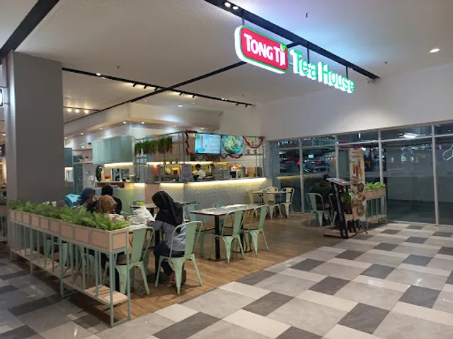 Tong TJI Tea House Pakuwon