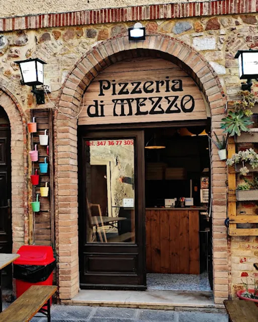 Pizzeria di Mezzo Di Rafael de Paula