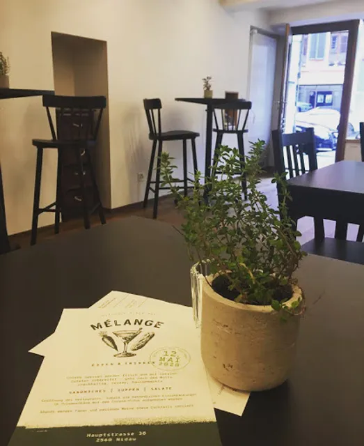 Mélange - Essen & Trinken