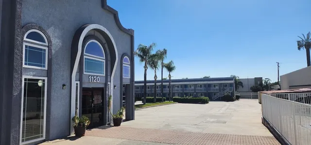 MAYFAIR INN ONTARIO AIRPORT