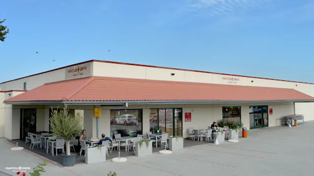 Vinhoteca Centro Café