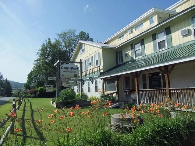 Gray Ghost Inn