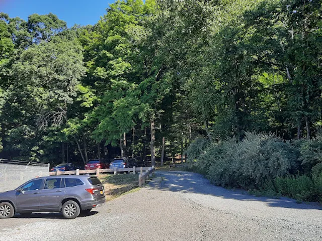 Tuxedo-Mount Ivy Trailhead (T-MI)