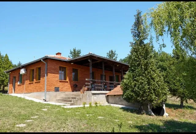 Cottage house official