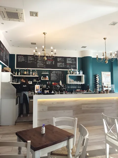 FILÒ specialty coffee, cicchetti, vino & cocktail