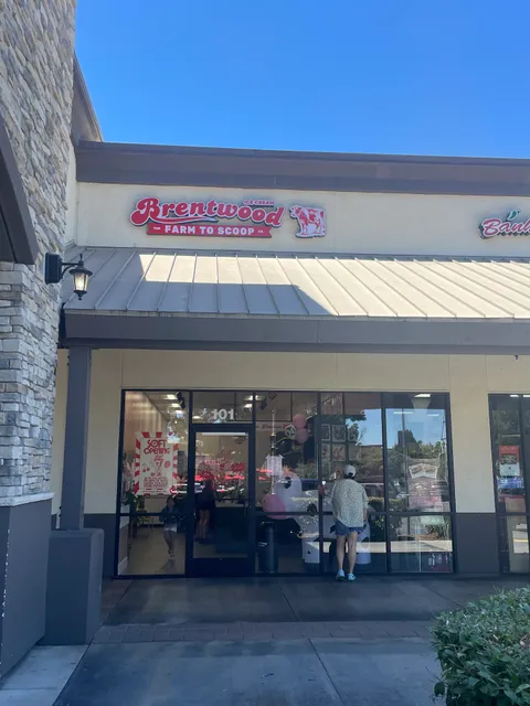 Brentwood Farm to Scoop Co.