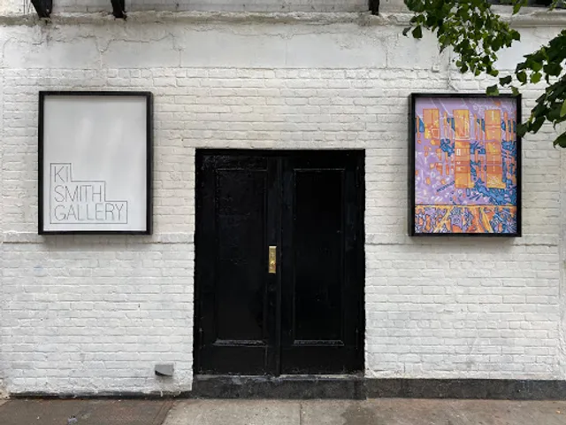 Ki Smith Gallery