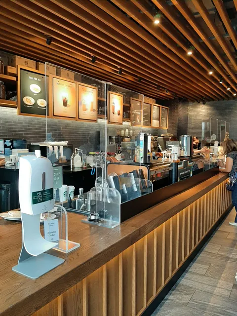 Starbucks EDSA Caloocan