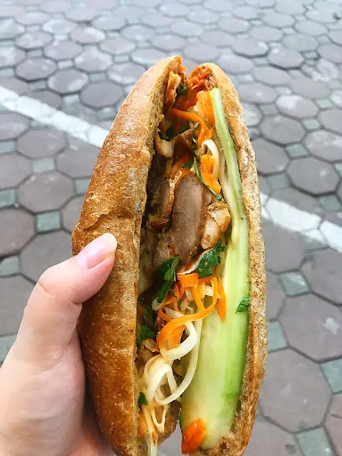 Bánh mì Phố