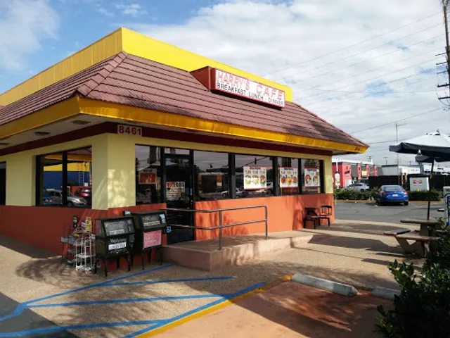 Harry's Cafe