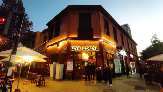 Bar Local