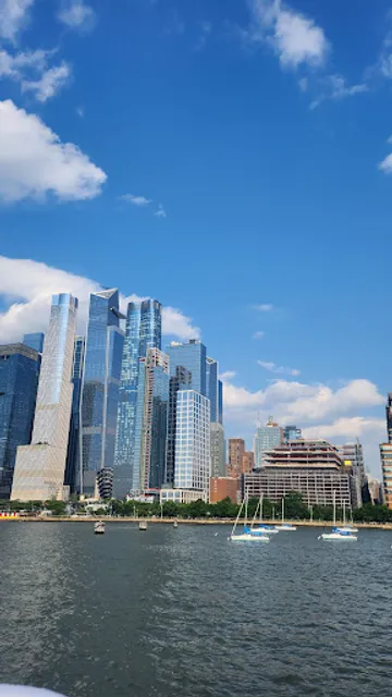 Statue Of Liberty Vista