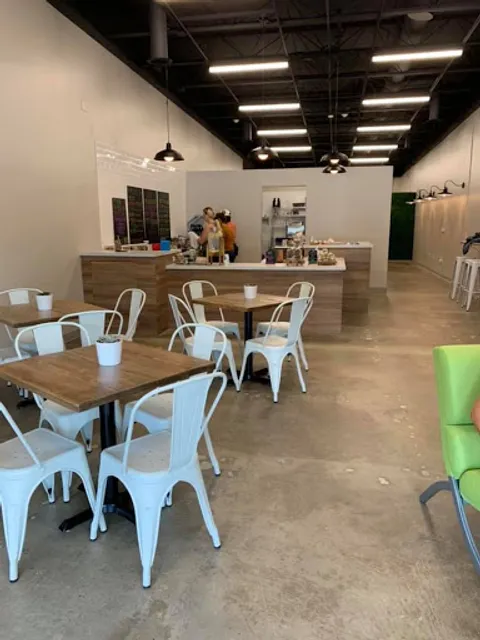 Fruits & Roots Smoothie and Juice Bar