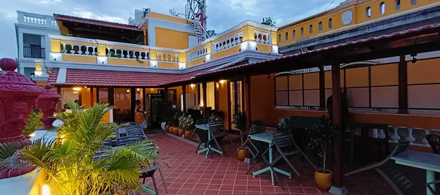 La Plage SeaView Suites