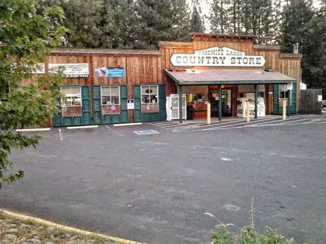 Yosemite Lakes Country Store