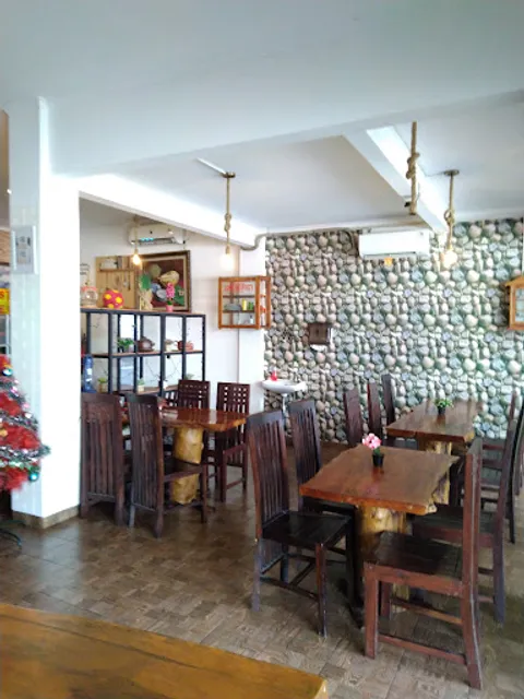 One Six Eight (168) Cafe And Resto