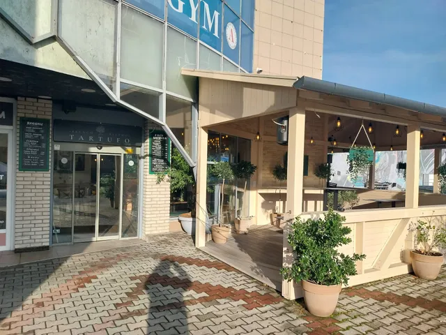 Tartufo Brunch & Bistro